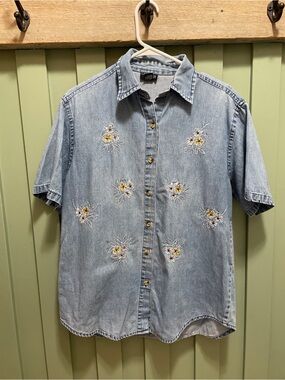 Outback Rider Floral Embroidered Denim Button-Down Shirt 100% Cotton Large